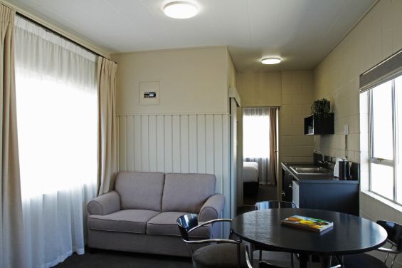 2-Bedroom Family - lounge